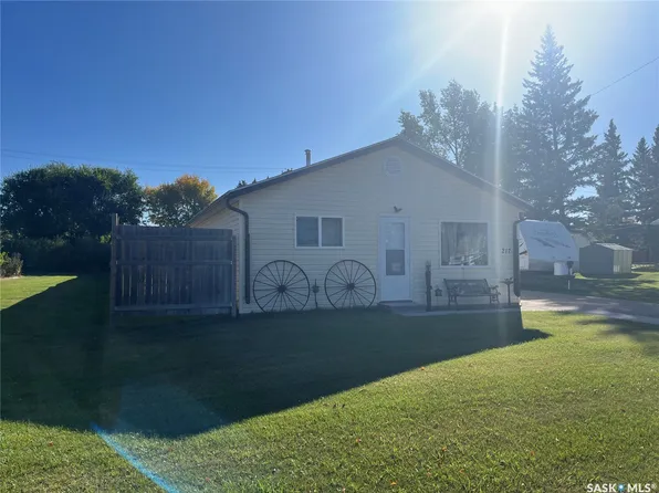 217 Broadway Street, Foam Lake, SK S0A 1A0