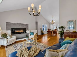 132 Primrose Ln #132, Windsor, CT 06095