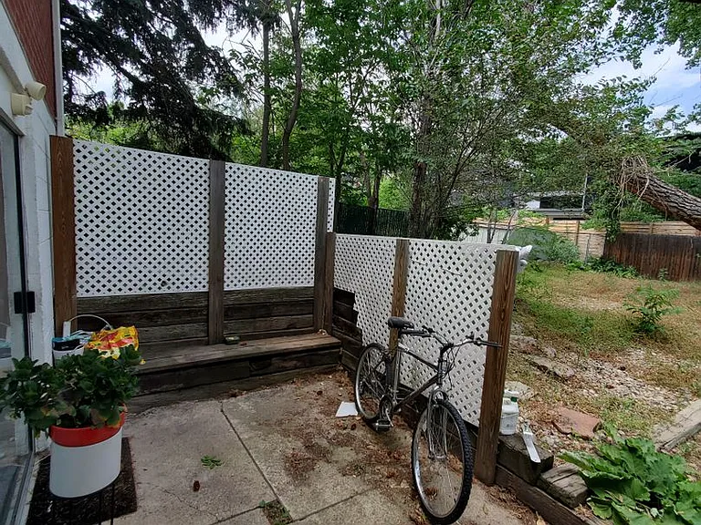 Alpine Ave (Triplex) — Photo 9