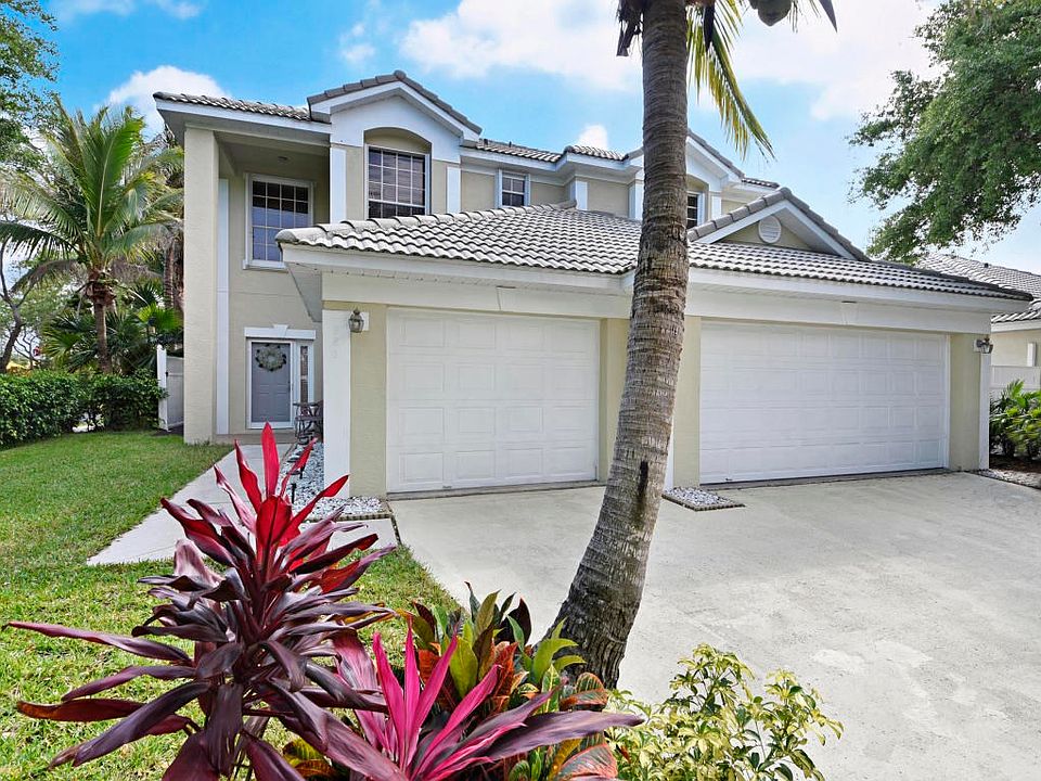 980 Delray Lakes Drive