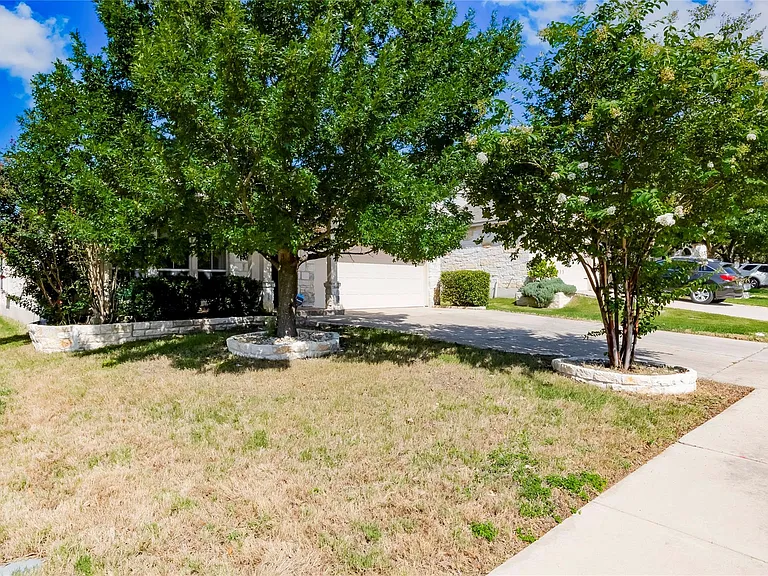 309 Riverine Way — Photo 2