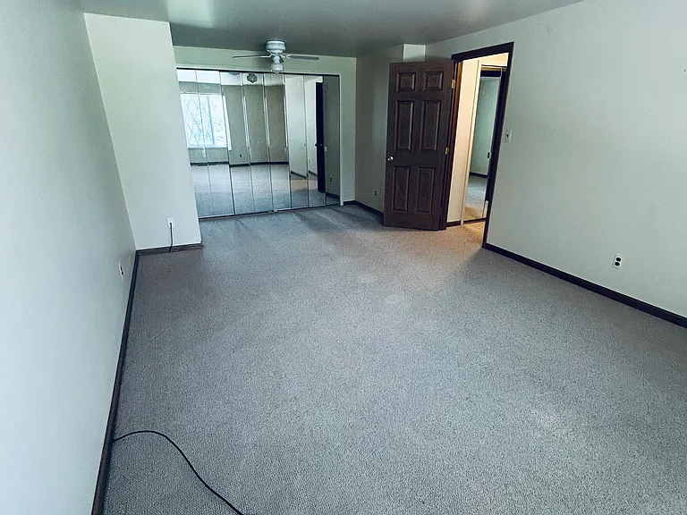 30025 City Center Dr — Photo 10