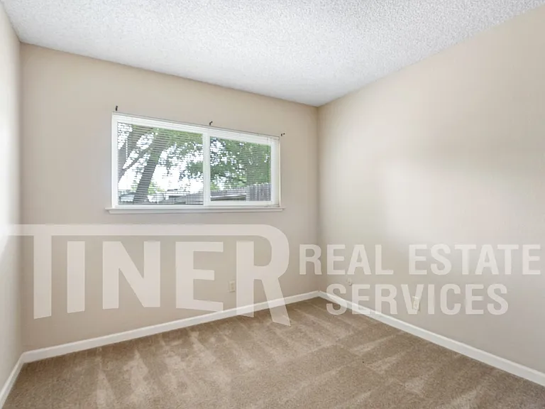 5012 Sunshine Ln — Photo 19