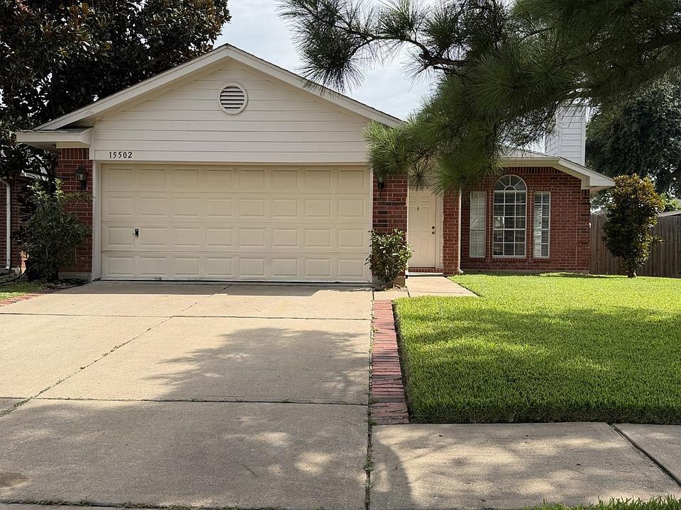 1st image of 15502 Prairie Oaks Dr