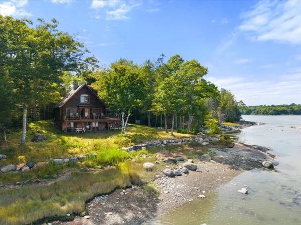 428 Sunshine Road, Deer Isle, ME 04627
