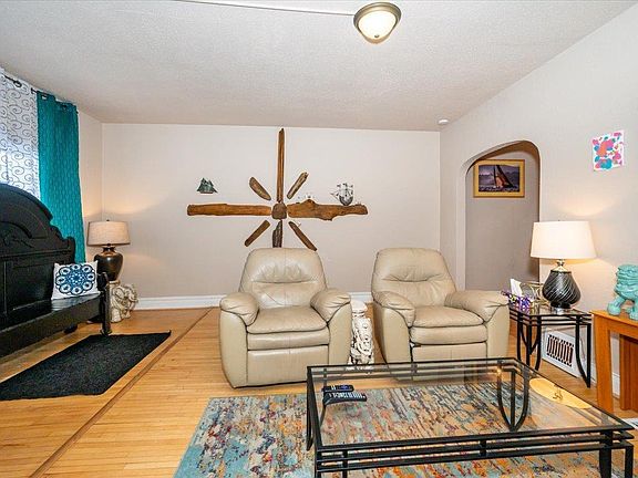 2nd image of 1810 Lackawanna Ave