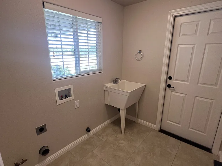 4107 Putah Creek Rd — Photo 11