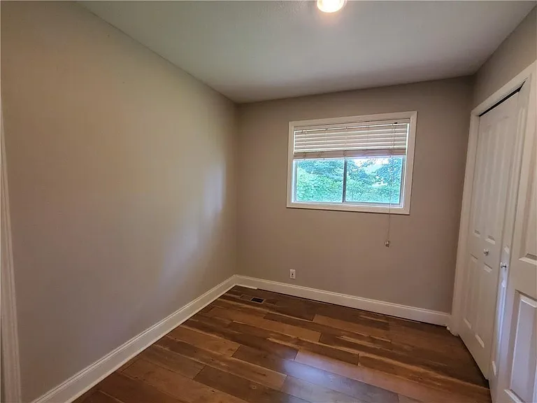 931 Auburn Rd — Photo 15