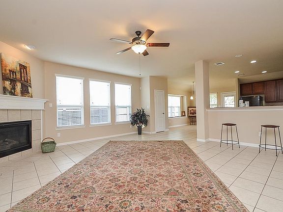 5th image of 30024 Willow Brook Ln