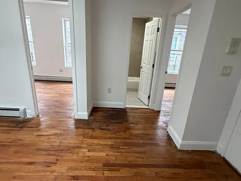 1379 Bronx River Ave #2R — Photo 3