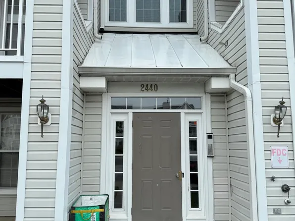2440 Blue Spring Ct Unit 301, Odenton, MD 21113
