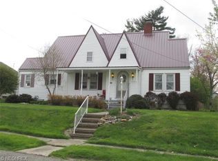 2541 Oakwood Ave, Zanesville, OH 43701