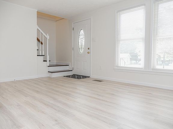 2nd image of 536 Westminister Ln