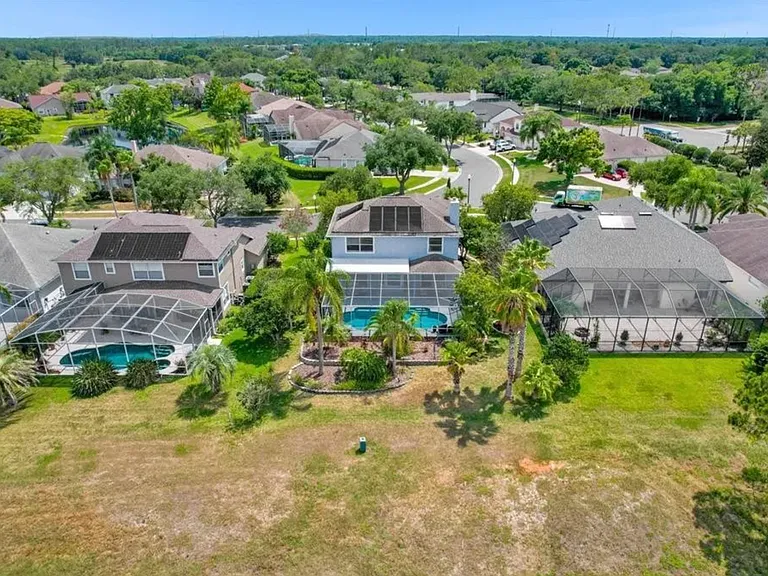 309 Isle Of Sky Cir — Photo 5