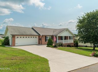 2609 Covington Cir, Sevierville, TN 37876
