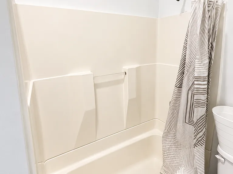 1420 S Flower St #32 — Photo 2