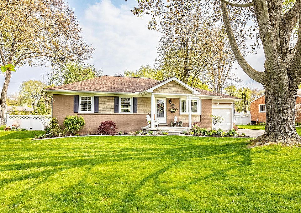 1st image of 612 Cloverlawn Dr