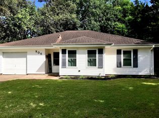 906 Alice St, Sweeny, TX 77480