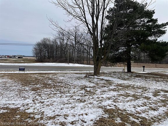 5th image of 2380 S Van Dyke Rd