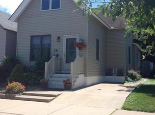 721 E 4th St, Winona, MN 55987