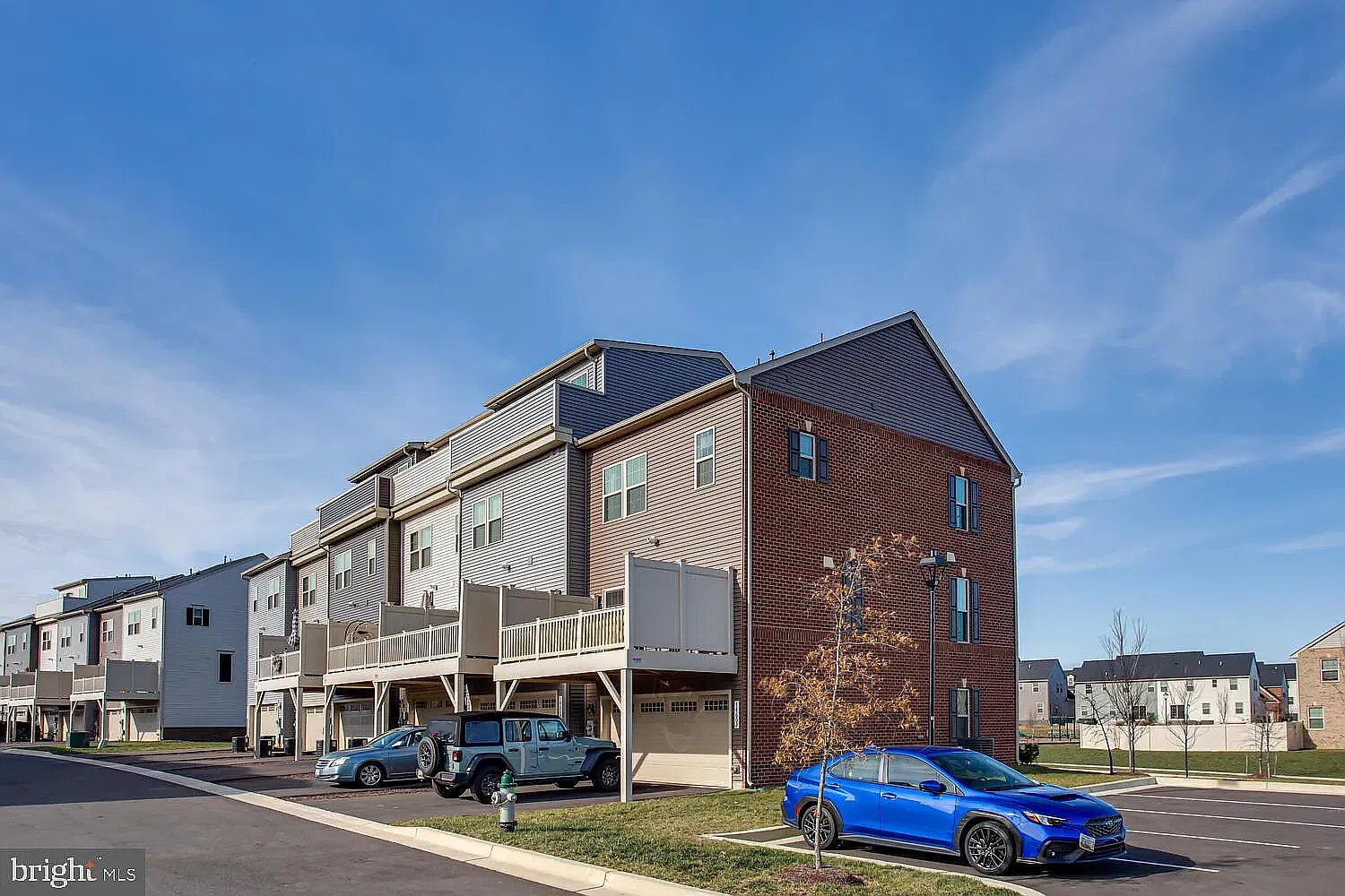 3 bed, 2176 sqft, $3,800 — Photo 3