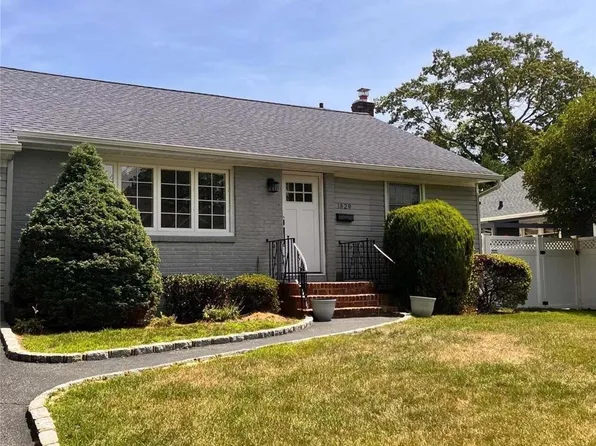 1829 Hannington Avenue, Wantagh, NY 11793