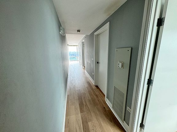 4th image of 9715 Woods Dr Unit 1101