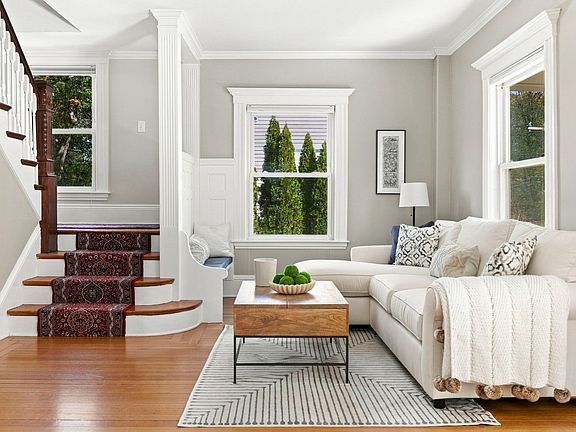 4th image of 36 Renwick Rd