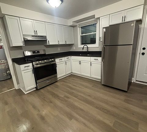 2nd image of 5260 Mulberry Ave APT C1