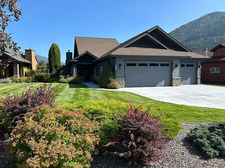 1070 Anglers Bend Way — Photo 2