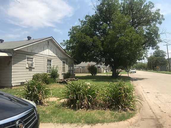 3rd image of 1202 Orange St