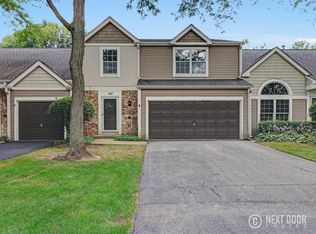 2047 Teton Pkwy, Algonquin, IL