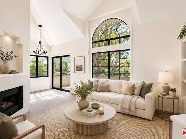 18129 Erik Ct Unit 328, Canyon Country, CA 91387