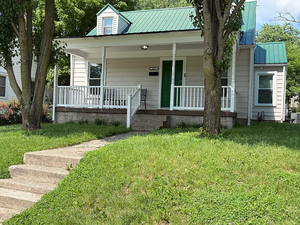 425 Meadow Park