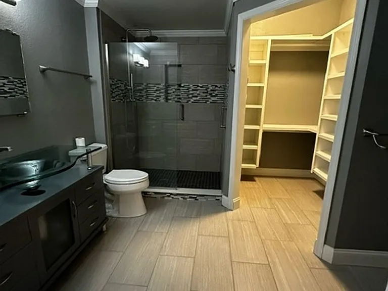 2801 Chancellorsville Dr #112 — Photo 8