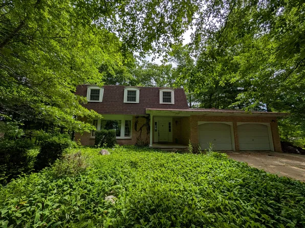 3710 S Ramshorn Dr, Fremont, MI 49412