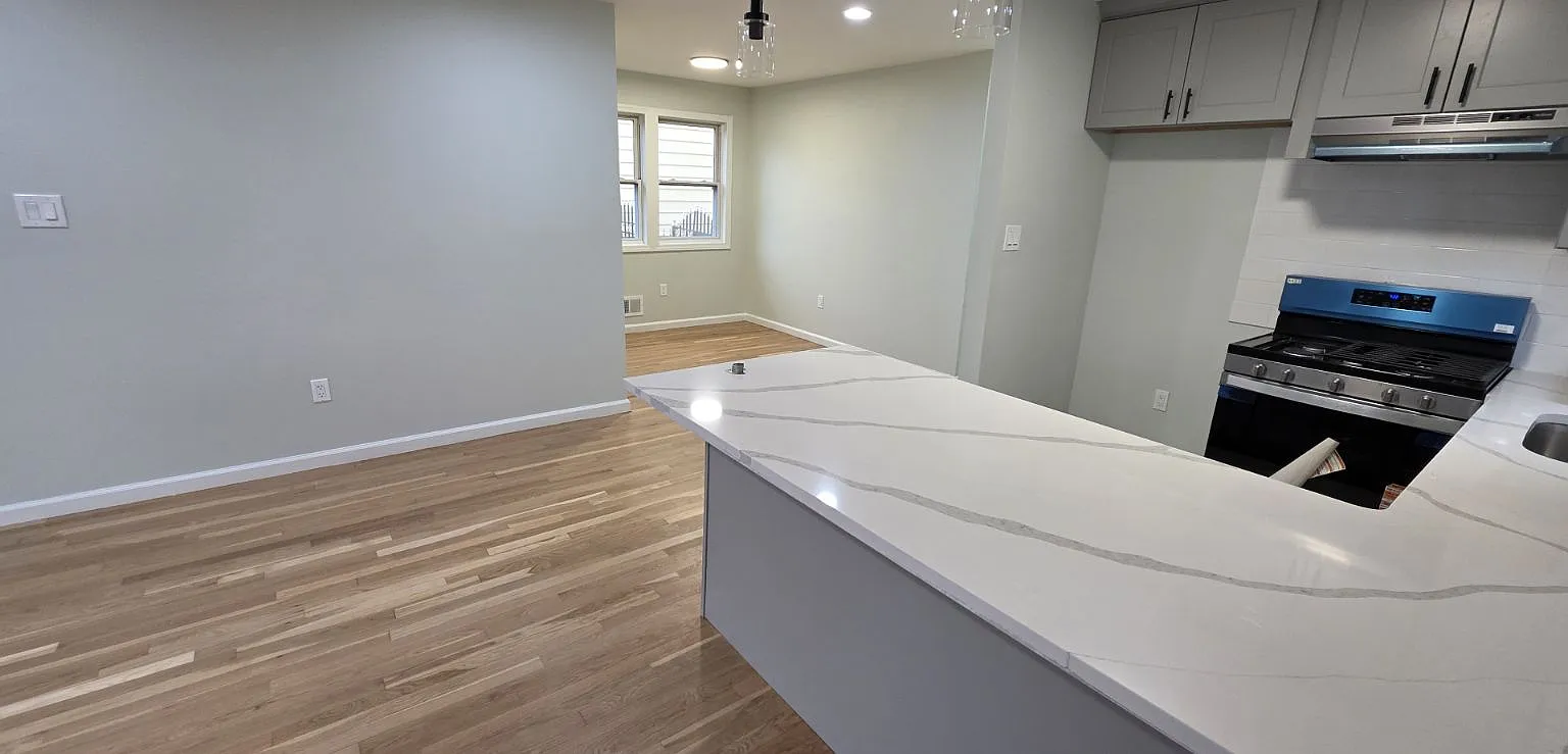 3 bed, $2,800 — Photo 1