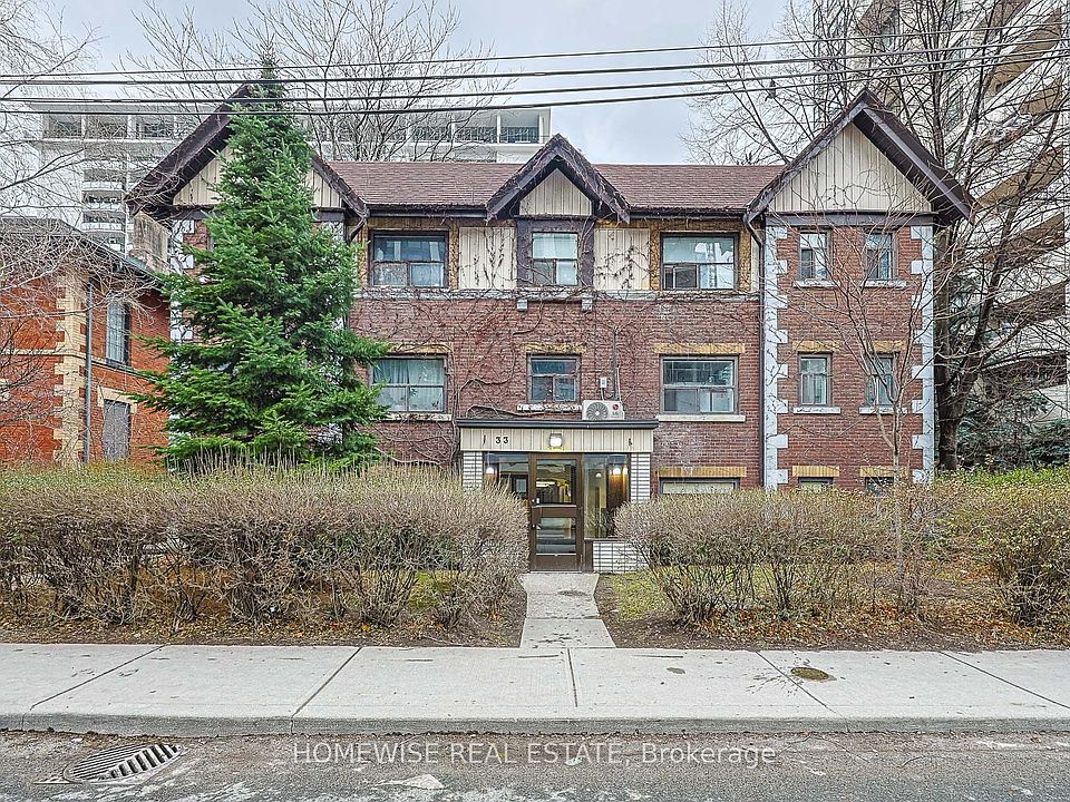 1st image of 33 Maitland St #204
