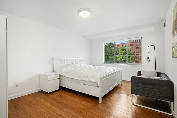 Rented by Douglas Elliman | media 13