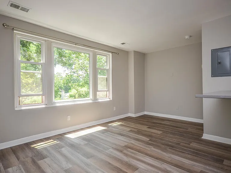 4840 Macarthur Blvd NW #404 — Photo 9