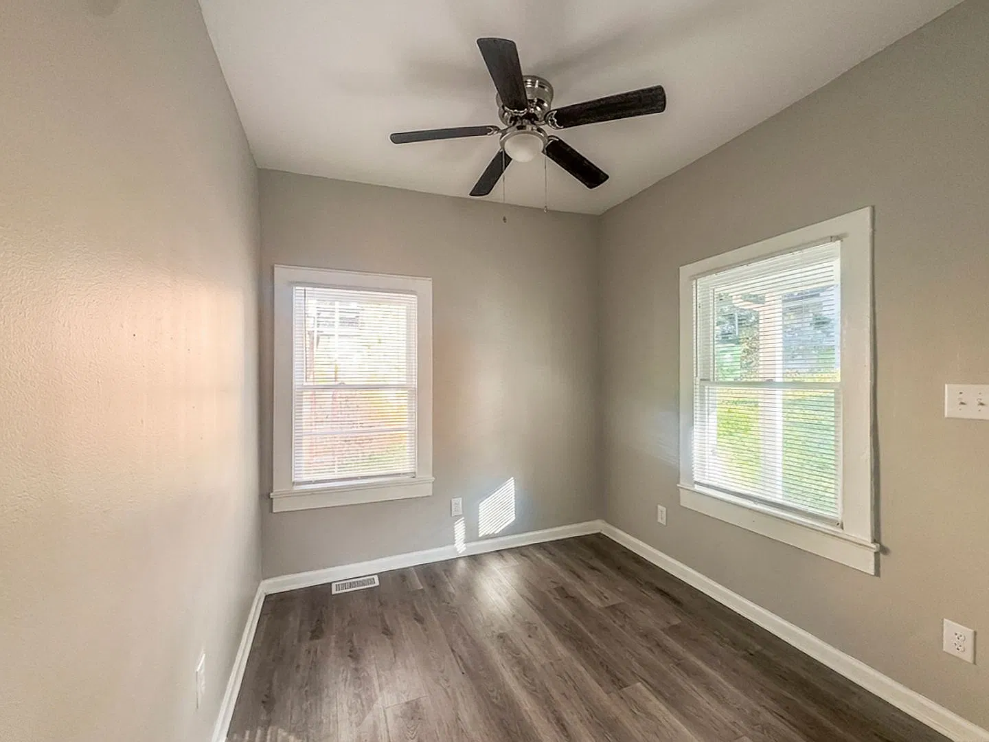 215 Hartman Street — Photo 3