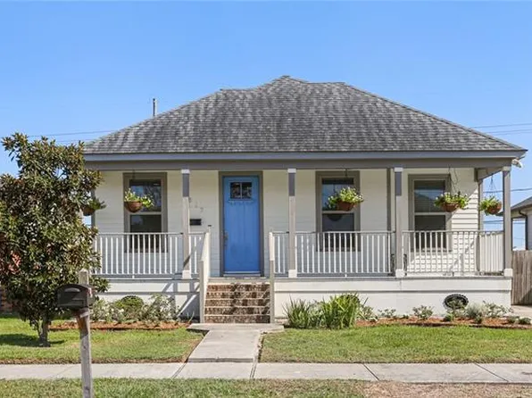 1517 Schnell Dr, Arabi, LA 70032