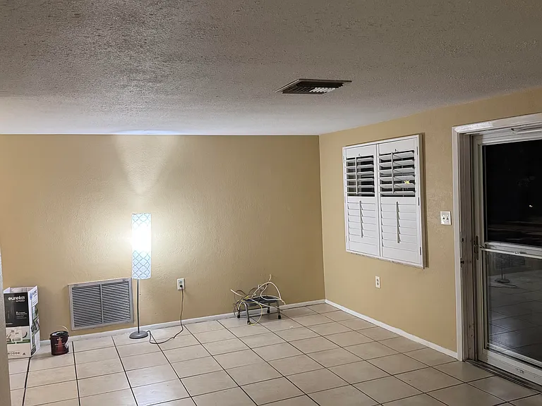 3628 Oxford Dr — Photo 10