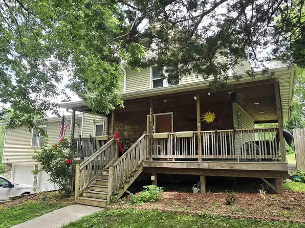 2007 7th Ave E, University Park, IA 52595