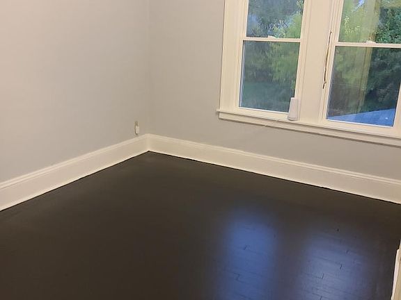 5th image of 14009 Northfield Ave