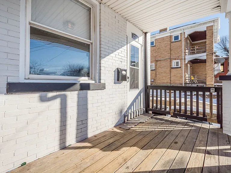 Realty Avenue Townhomes — Photo 9