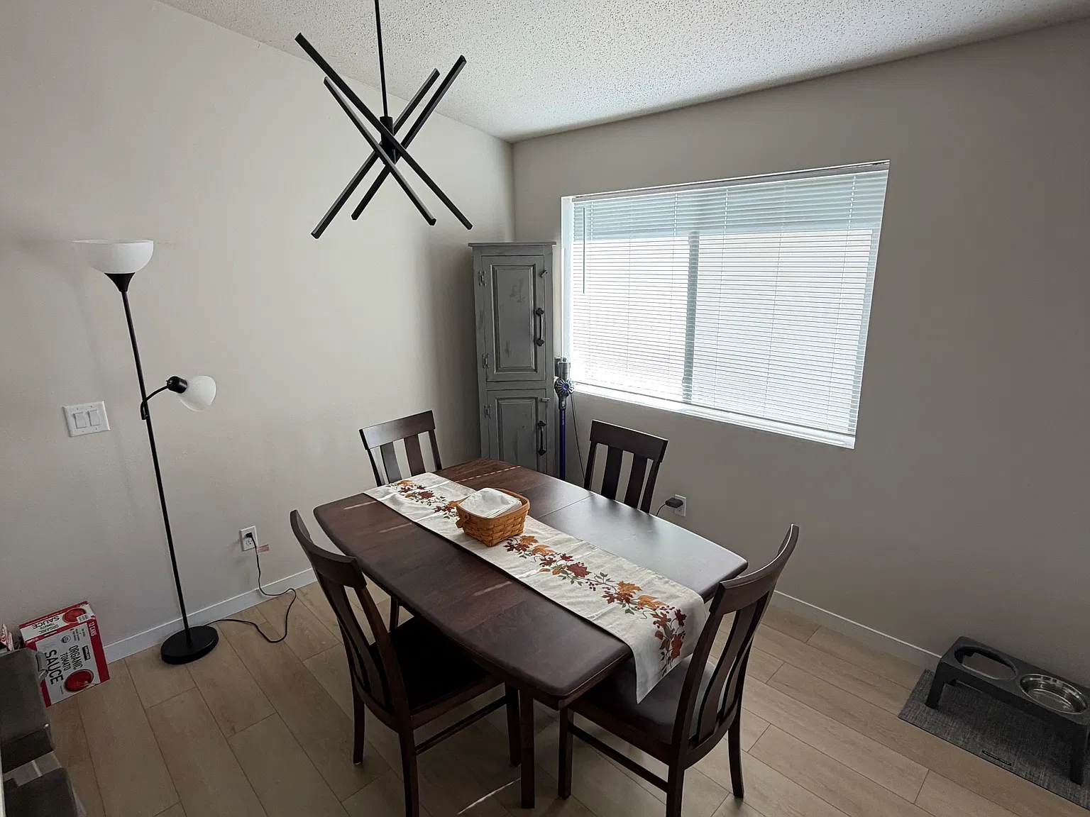 3 bed, 1800 sqft, $1,800 — Photo 4