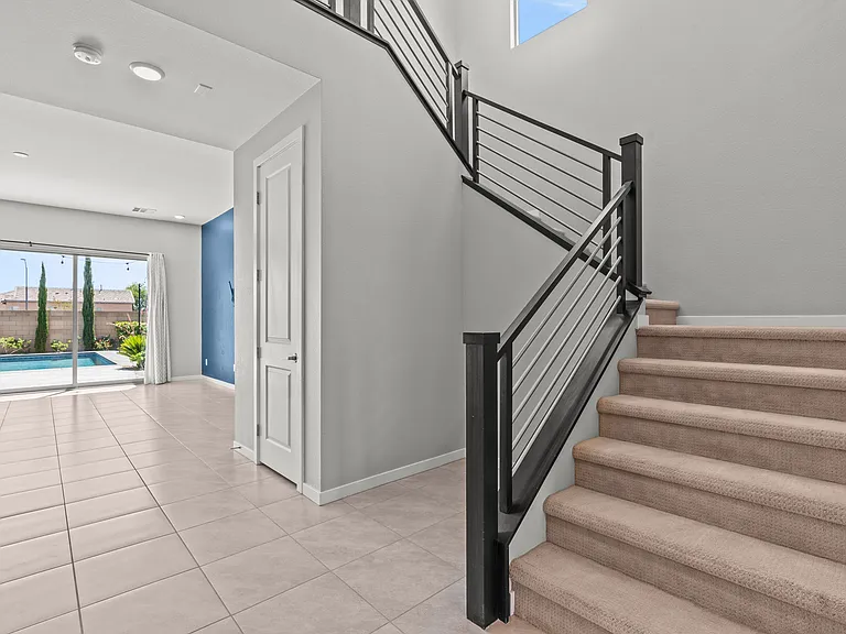 8370 Charleston Peak St — Photo 2