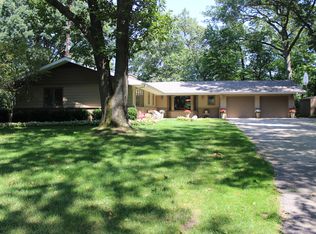 2117 Gail Dr, Stevensville, MI