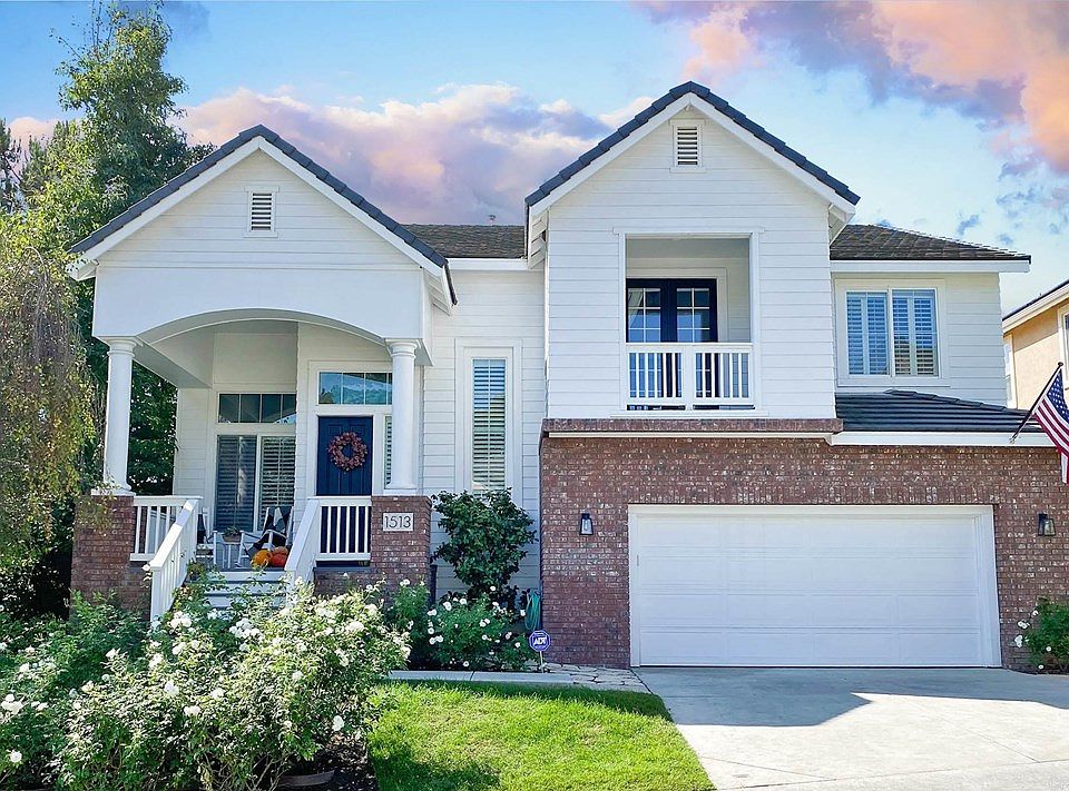 1st image of 1513 Sand Dune Way